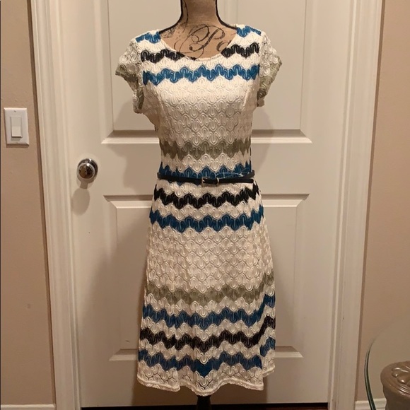 Dress Barn Dresses & Skirts - - Dress Barn cream multi color chevron print…